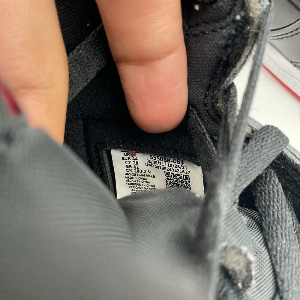 Size 10 - Jordan 1 Retro OG High‎ Patent Bred (555088-063)
